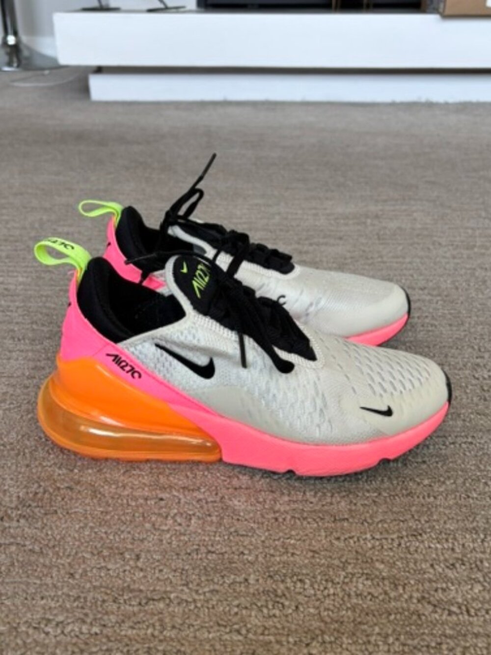 Nike Women's Air Max 270 Summit White Sunset Pulse Sneakers in Perfect Condition